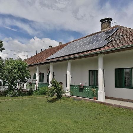 Agoc Vendeghaz Hotel Alsoberecki Екстериор снимка