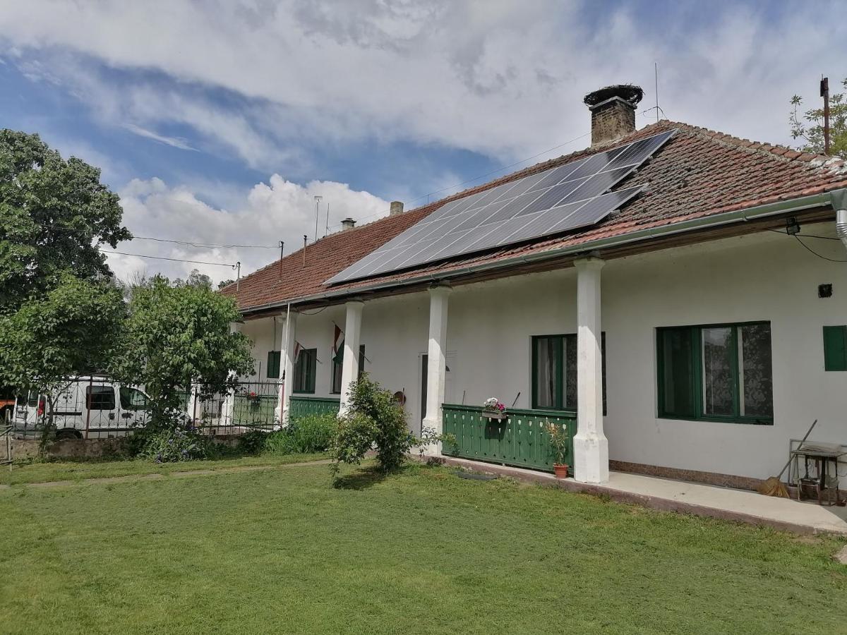 Agoc Vendeghaz Hotel Alsoberecki Екстериор снимка
