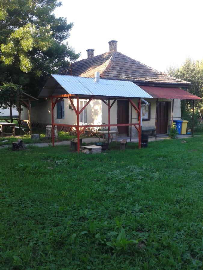 Agoc Vendeghaz Hotel Alsoberecki Екстериор снимка